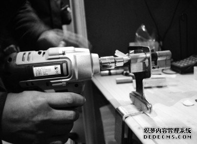 隨機(jī)調(diào)查探訪一百住戶 71戶用A級鎖(圖)