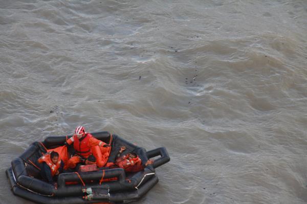 40萬元貨物落水搜救費244萬元 貨主怒告打撈公司