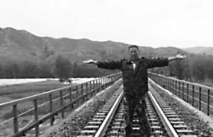 河北村民冒死攔火車獎勵1萬元