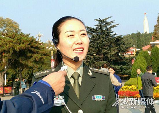 講解員劉曉曉說，要把老一輩無產(chǎn)階級(jí)革命家的故事宣講出去。記者 煙成群 攝