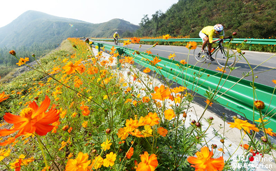 圖片默認(rèn)標(biāo)題 圖片默認(rèn)標(biāo)題_fororder_長(zhǎng)城旅游公路美輪美奐