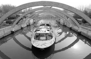 即將投入使用的豪華游船。本報記者 楊偉廣 攝